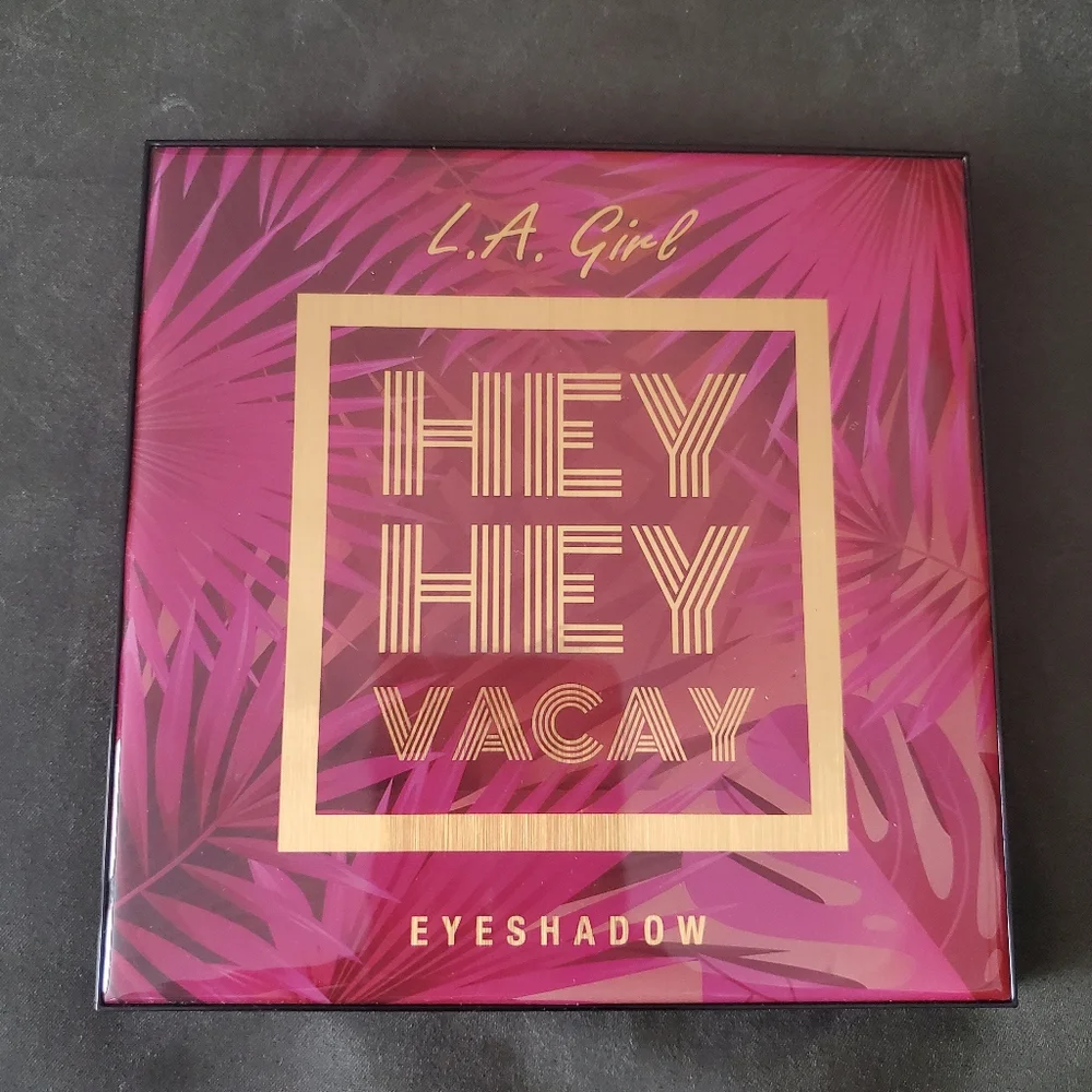 L.A. girl Hey Hey Vacay eyeshadow palette